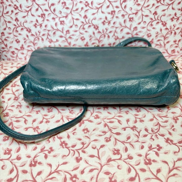 HOBO Leather Lauren Crossbody Bag in Sage Leaf Green *Needs Repair* - Picture 3 of 7
